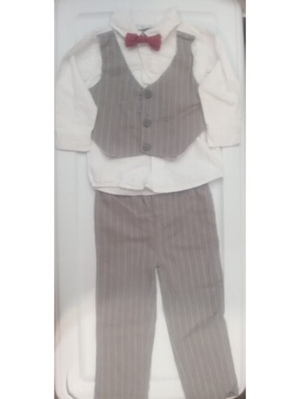 Toddler Gray Pinstripe Suit Set ,4 Piece Set, Perfect for weddings or photos GUC